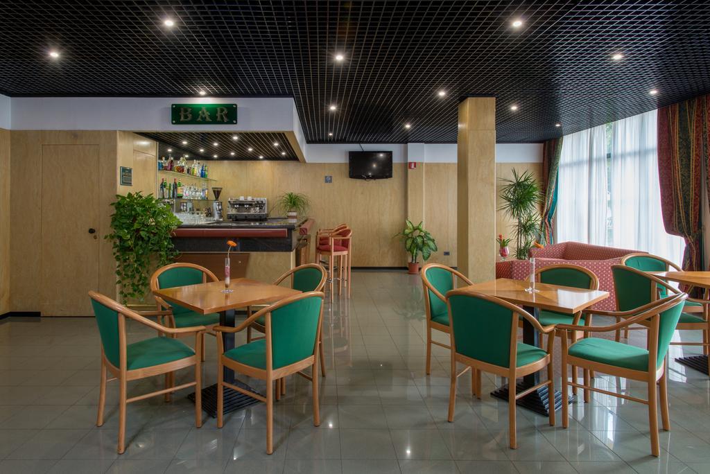 波梅齐亚梅迪图尔酒店 外观 照片